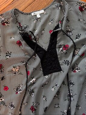 DR2 Black and White Striped Floral Blouse with Lace Trim